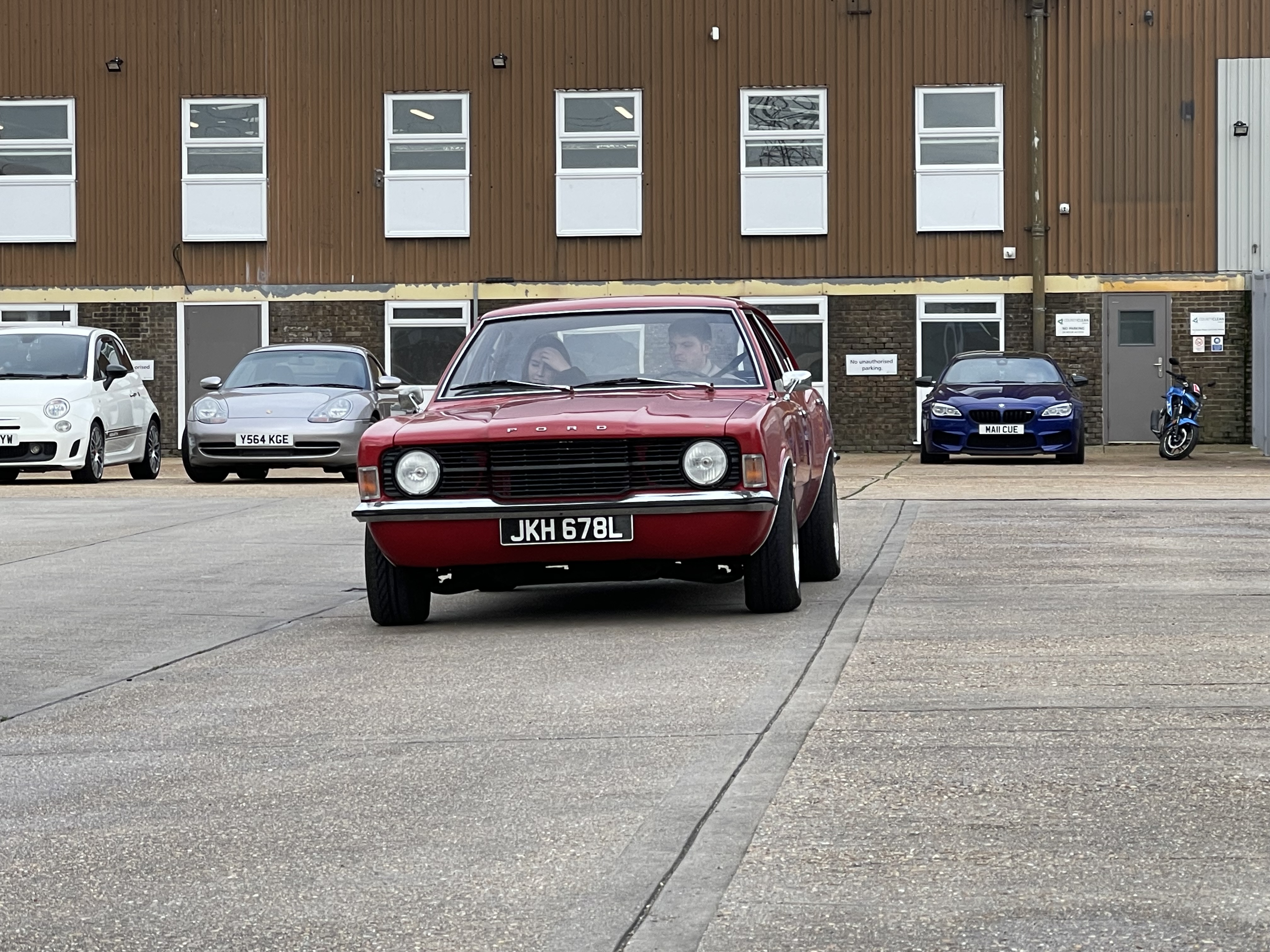 3E8AF979 429E 4C04 923E 45FE6E1D0477